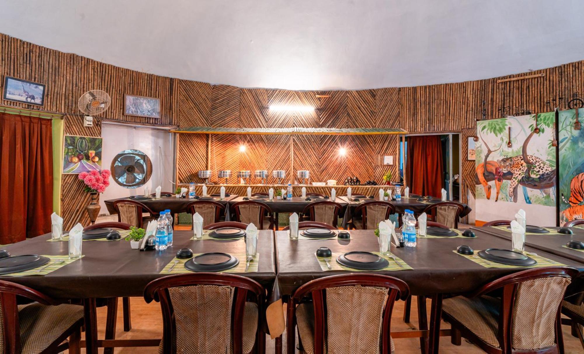 Hotel Treebo Premium Mowgli'S Den, Pench Khawāsa Exterior foto